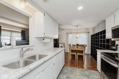 9017 Cinnebar Drive Indianapolis IN 46268