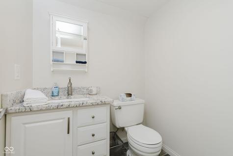 9017 Cinnebar Drive Indianapolis IN 46268