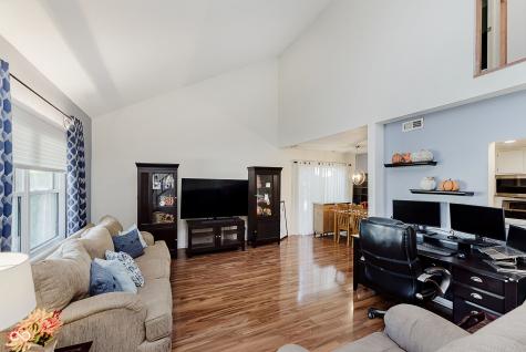 9017 Cinnebar Drive Indianapolis IN 46268