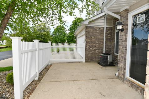 11437 Enclave Boulevard Fishers IN 46038