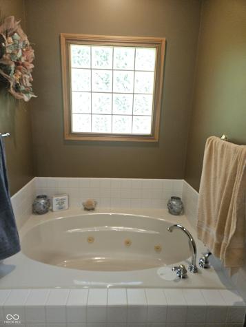 1755 Walnut Trace Greenfield IN 46140