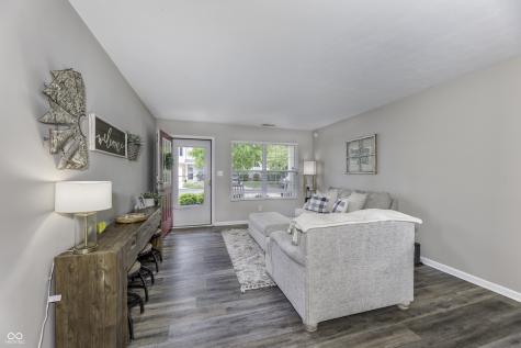 9705 Lenwood Street Fishers IN 46038