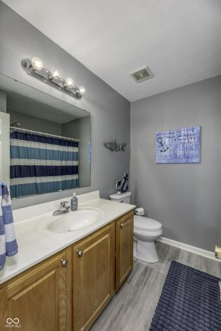 9705 Lenwood Street Fishers IN 46038