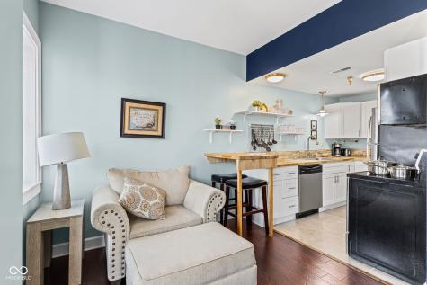 230 E 9th Street Indianapolis IN 46204