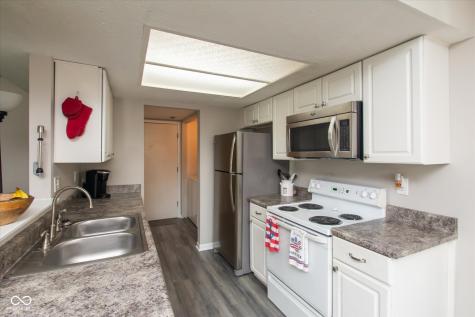 2578 Chaseway Court Indianapolis IN 46268
