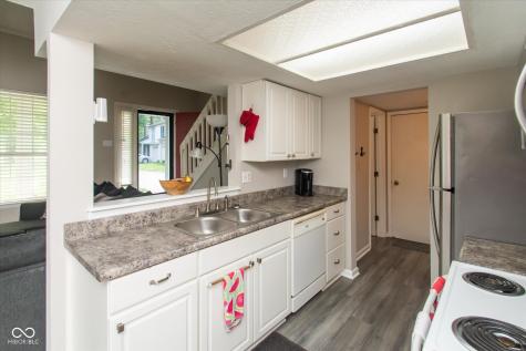 2578 Chaseway Court Indianapolis IN 46268
