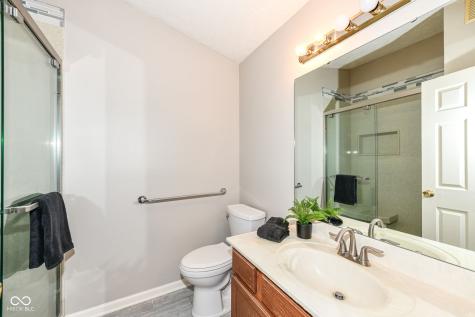 211 Faulkner Court Carmel IN 46032