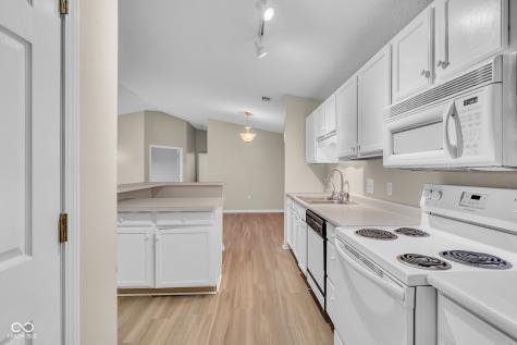 209 Faulkner Court Carmel IN 46032