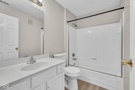 209 Faulkner Court Carmel IN 46032