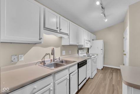 209 Faulkner Court Carmel IN 46032