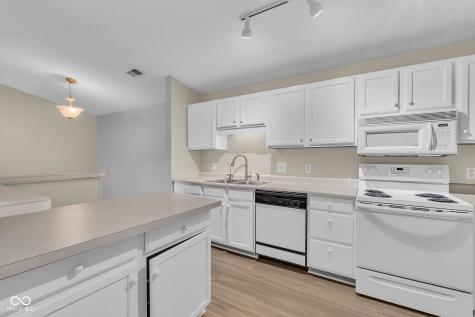 209 Faulkner Court Carmel IN 46032