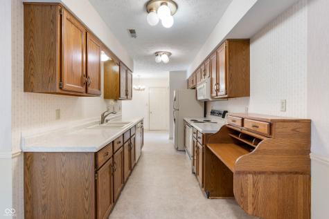 9277 Golden Leaf Way Indianapolis IN 46260