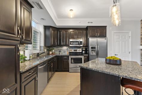 20971 Shoreline Court Noblesville IN 46062