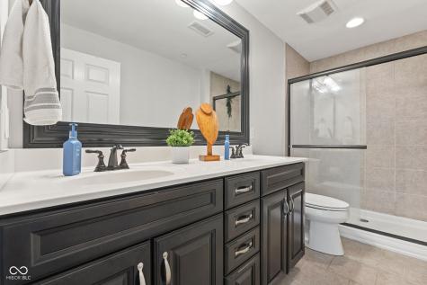 20971 Shoreline Court Noblesville IN 46062