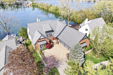 3748 Bay Road South Drive Indianapolis IN 46240