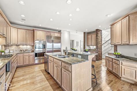 3748 Bay Road South Drive Indianapolis IN 46240