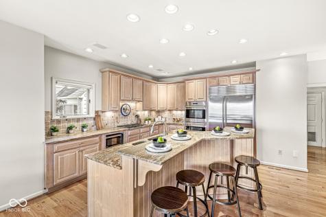 3748 Bay Road South Drive Indianapolis IN 46240