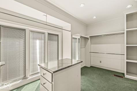 3748 Bay Road South Drive Indianapolis IN 46240