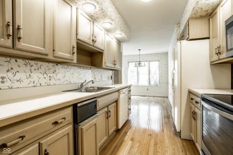 9271 Spring Lakes Drive Indianapolis IN 46260