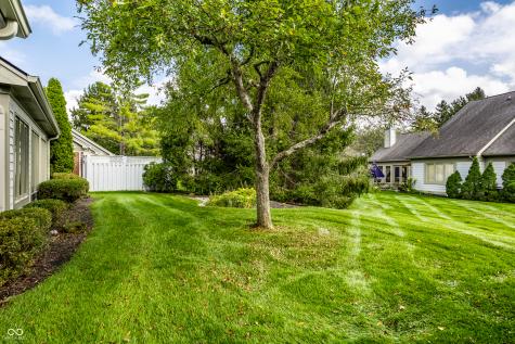 9271 Spring Lakes Drive Indianapolis IN 46260