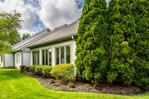 9271 Spring Lakes Drive Indianapolis IN 46260