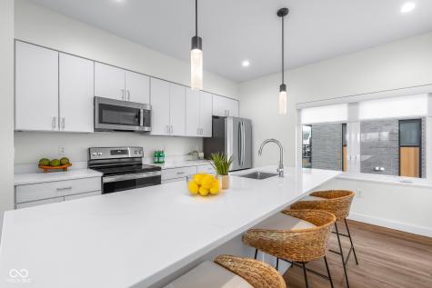 806 7th Street Columbus IN 47201