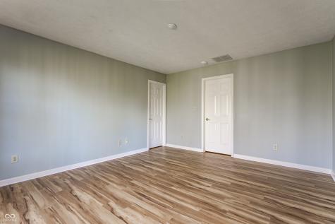 7616 Newport Bay Drive E Indianapolis IN 46240