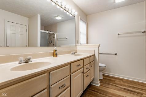 7616 Newport Bay Drive E Indianapolis IN 46240