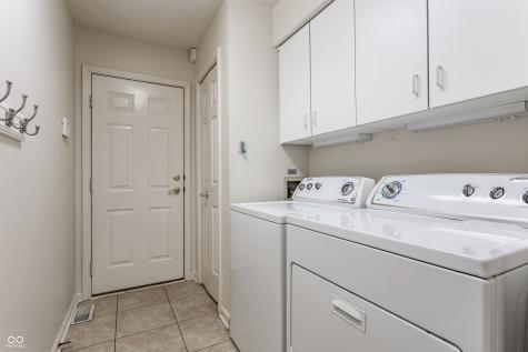 7616 Newport Bay Drive E Indianapolis IN 46240