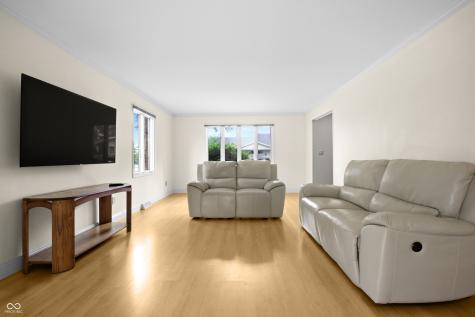 3975 Offshore Drive Columbus IN 47203