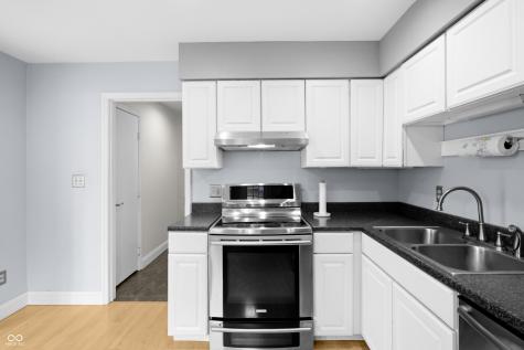 3975 Offshore Drive Columbus IN 47203