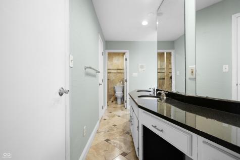 3975 Offshore Drive Columbus IN 47203