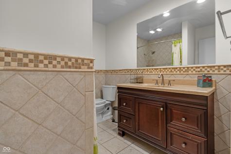 3975 Offshore Drive Columbus IN 47203