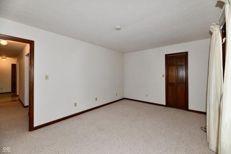 2119 Debello Court Indianapolis IN 46214