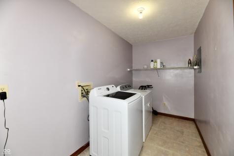 2119 Debello Court Indianapolis IN 46214