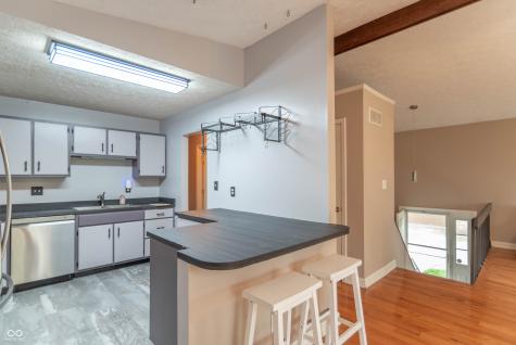 7905 Eagle Valley Pass Indianapolis IN 46214