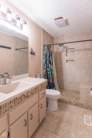 7905 Eagle Valley Pass Indianapolis IN 46214