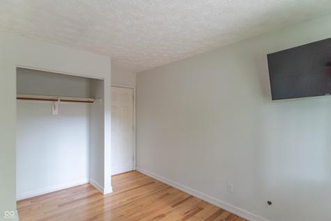 7905 Eagle Valley Pass Indianapolis IN 46214