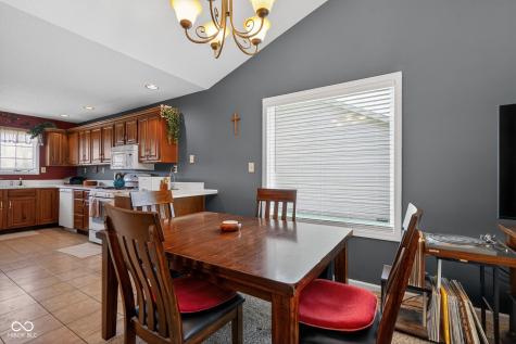 8307 W Ashford Lane Muncie IN 47304