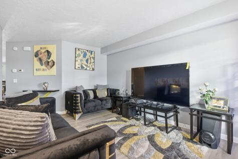 7746 Mountain Stream Way Indianapolis IN 46239