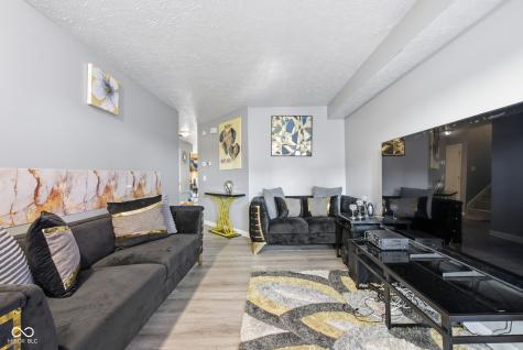 7746 Mountain Stream Way Indianapolis IN 46239