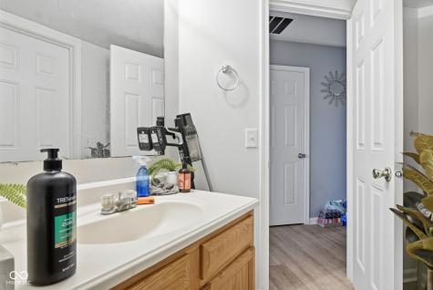 7746 Mountain Stream Way Indianapolis IN 46239