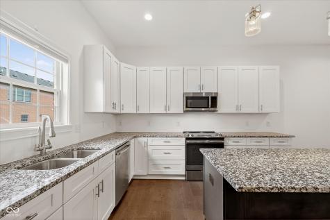 856 S Park Trail Drive Carmel IN 46032