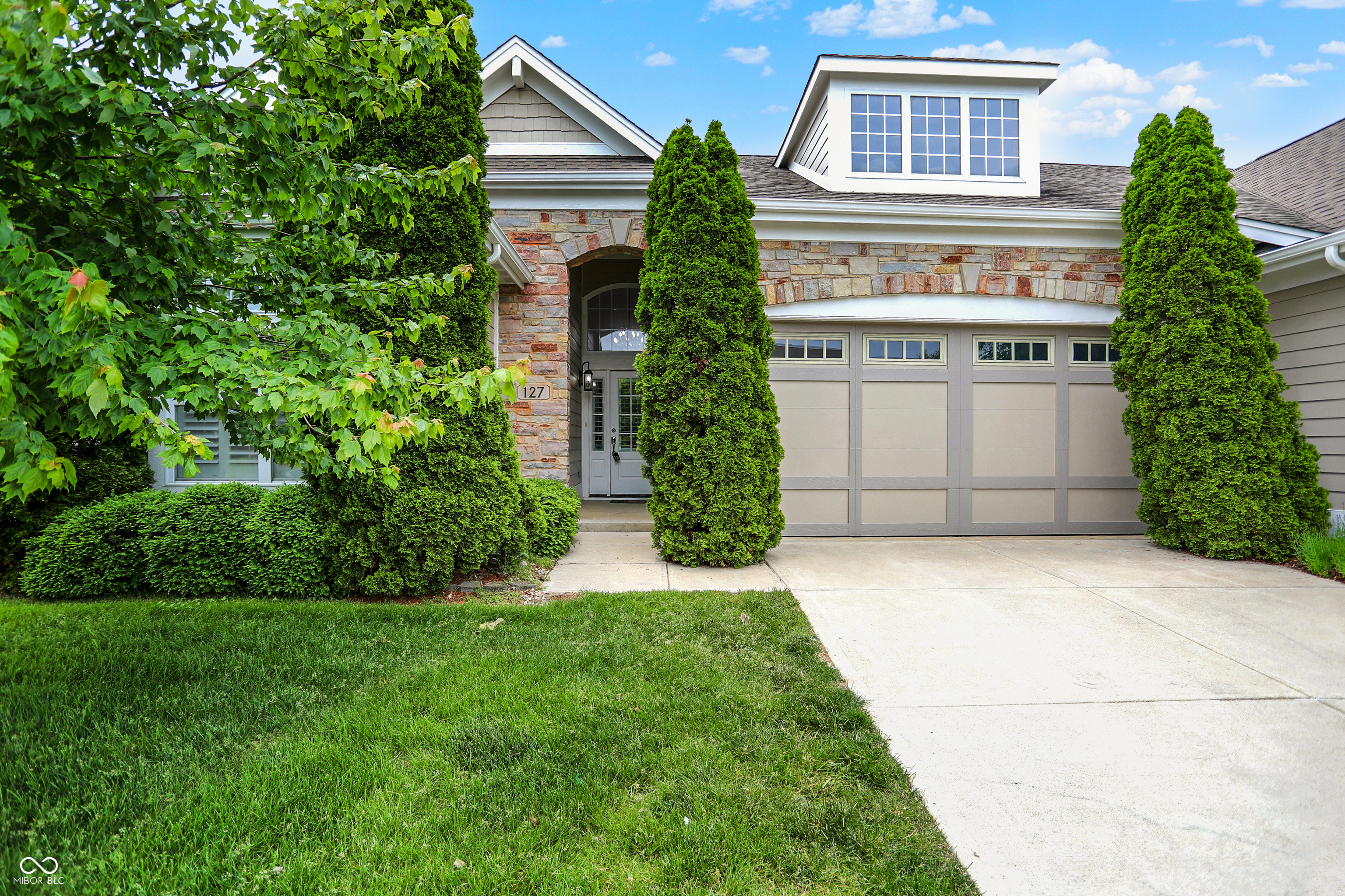 127 Coatsville Drive Westfield IN 46074