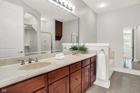 127 Coatsville Drive Westfield IN 46074