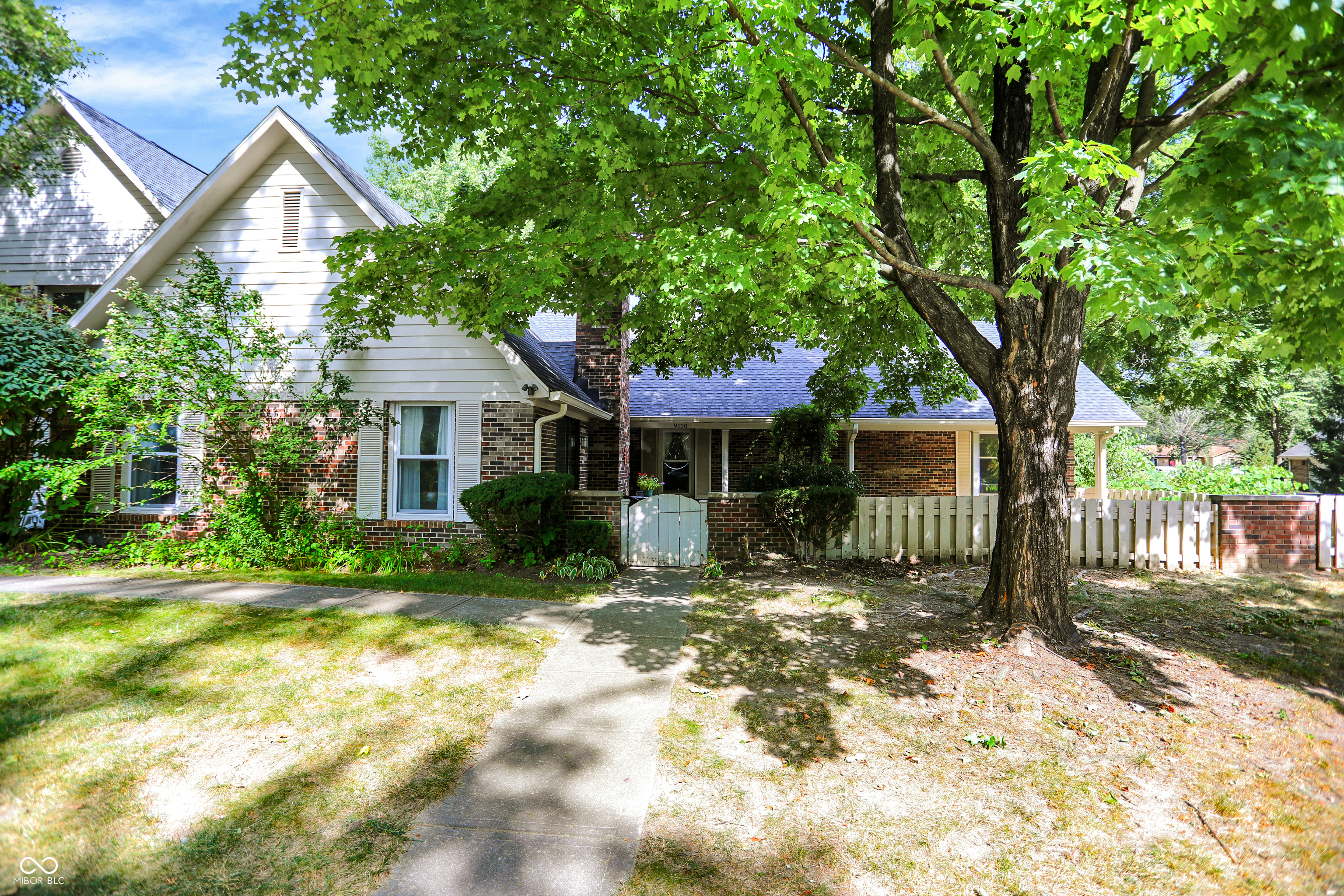 9110 Waymen Drive Indianapolis IN 46268