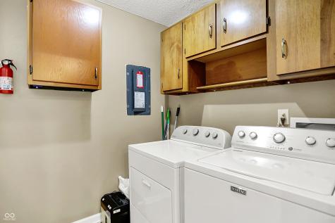 9110 Waymen Drive Indianapolis IN 46268