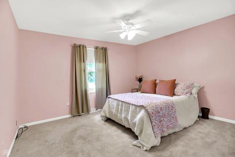 9110 Waymen Drive Indianapolis IN 46268