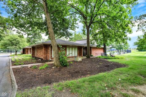 9110 Waymen Drive Indianapolis IN 46268