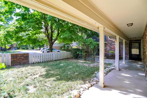 9110 Waymen Drive Indianapolis IN 46268